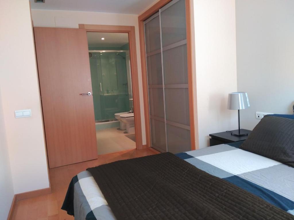 Luxury Flat, 3 Bedrooms, 2 Bathrooms And Swimming Pool Next To The Beach!! Sant Adria de Besos Bagian luar foto