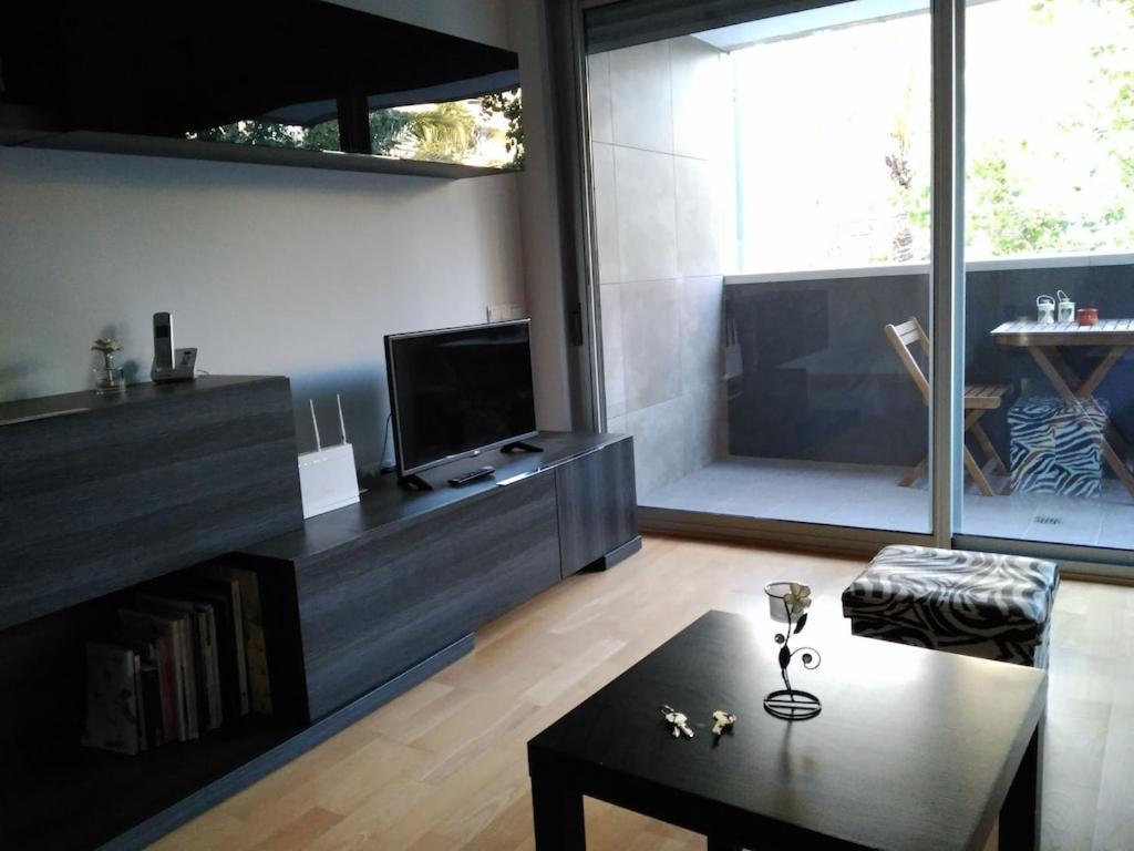 Luxury Flat, 3 Bedrooms, 2 Bathrooms And Swimming Pool Next To The Beach!! Sant Adria de Besos Bagian luar foto